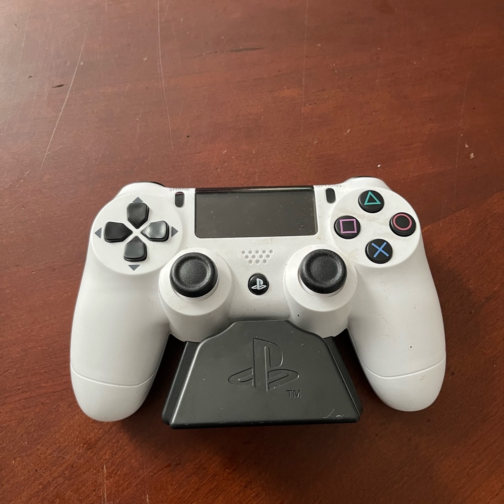 PlayStation 4 Sony’s wireless clock
